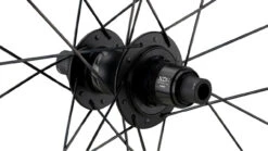 ZIPP 303 Firecrest® Carbon Tubular Disc Center Lock Laufradsatz 11 ZIPP 303 Firecrest® Carbon Tubular Disc Center Lock Laufradsatz -Fahrradzubehör Geschäft 347410